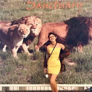 Meet your Posher, Lois